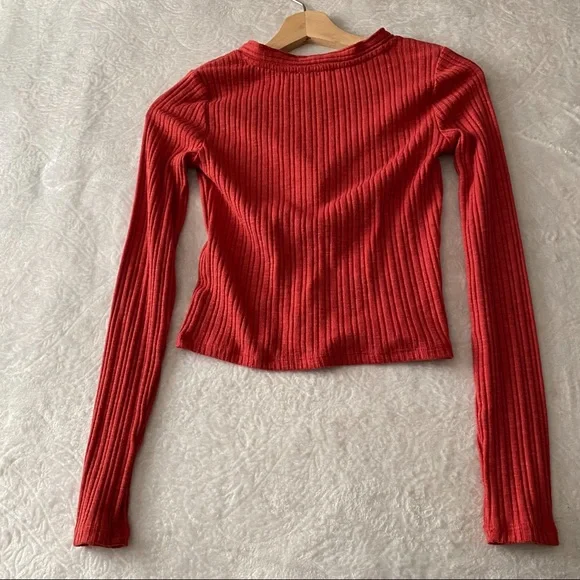 Red Ribbed Cardigan Top - Picture 5 of 6